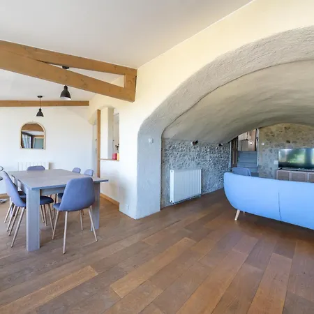 Maison De Village Avec Piscine Et Terrasse